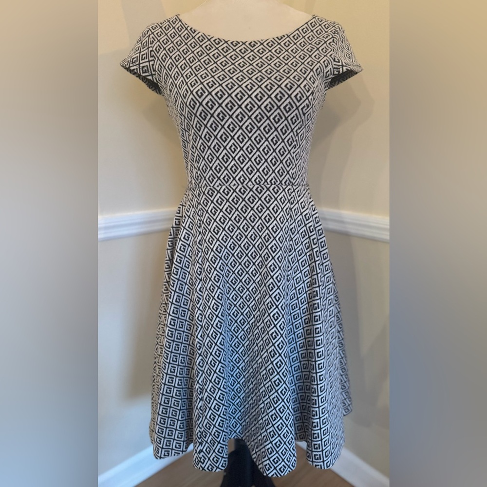 Maeve Anthropologie Black & White Geometric Fit & Flare Cotton Blend Dress – XS